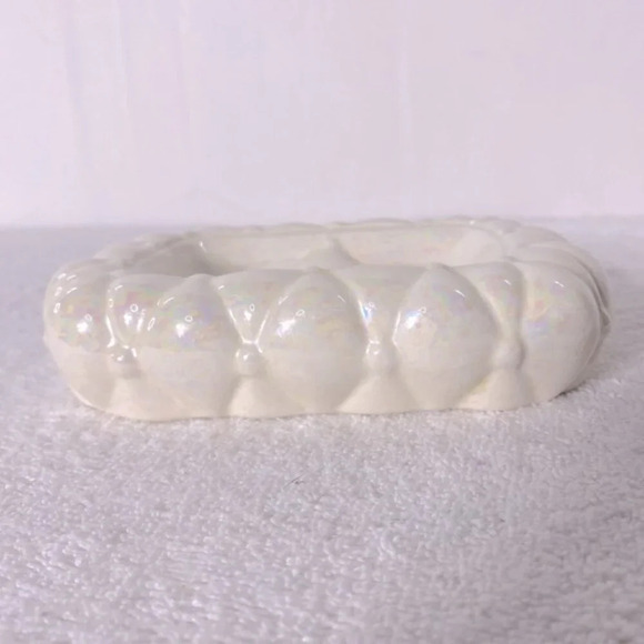 Vintage Arnels Iridescent Ceramic Quilted Textured Soap Dish - Picture 3 of 13